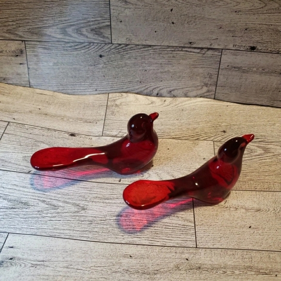 Red Glass Birds Set Of 2 - Picture 4 of 9
